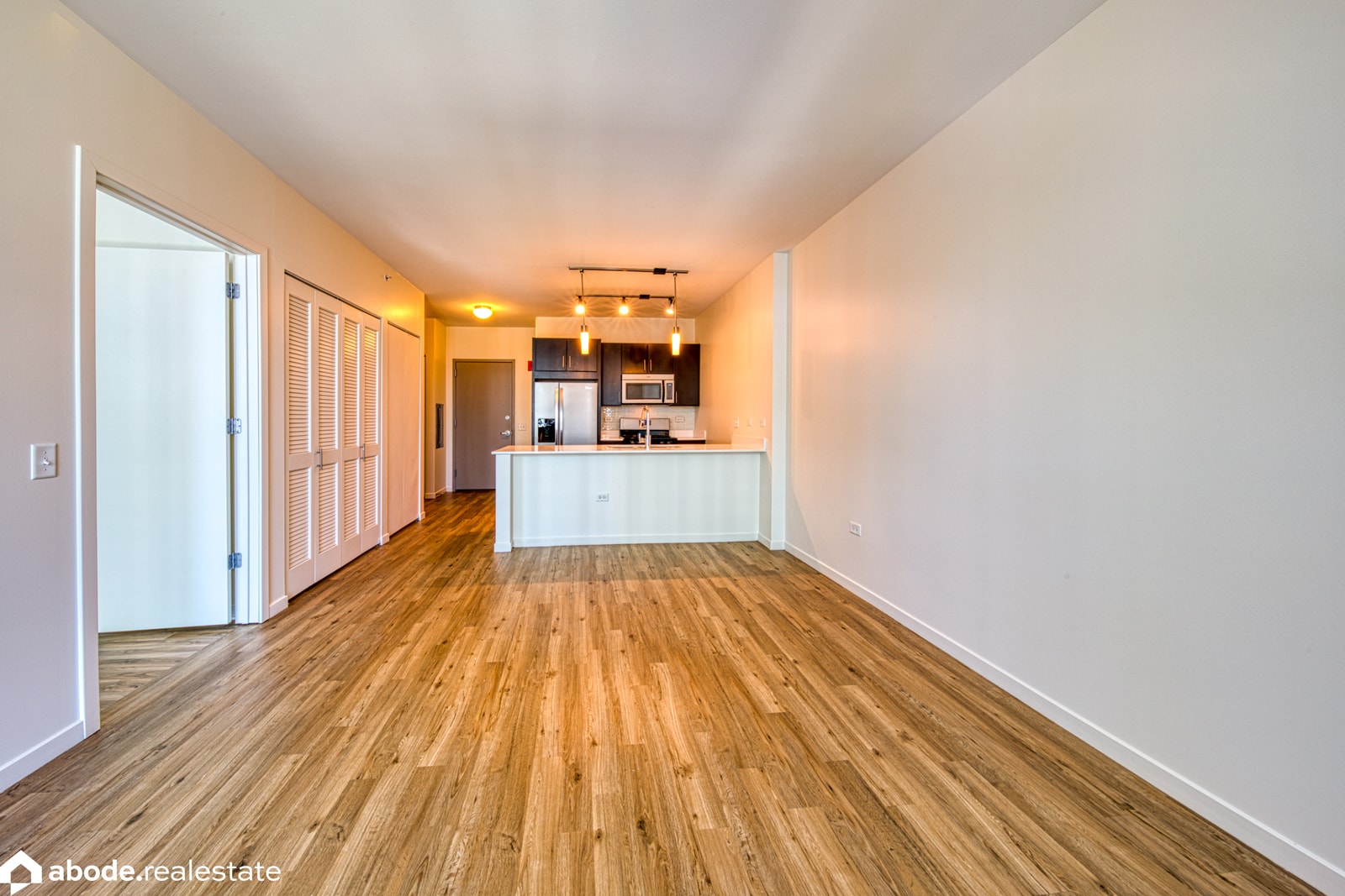 Halsted Flats photo 45