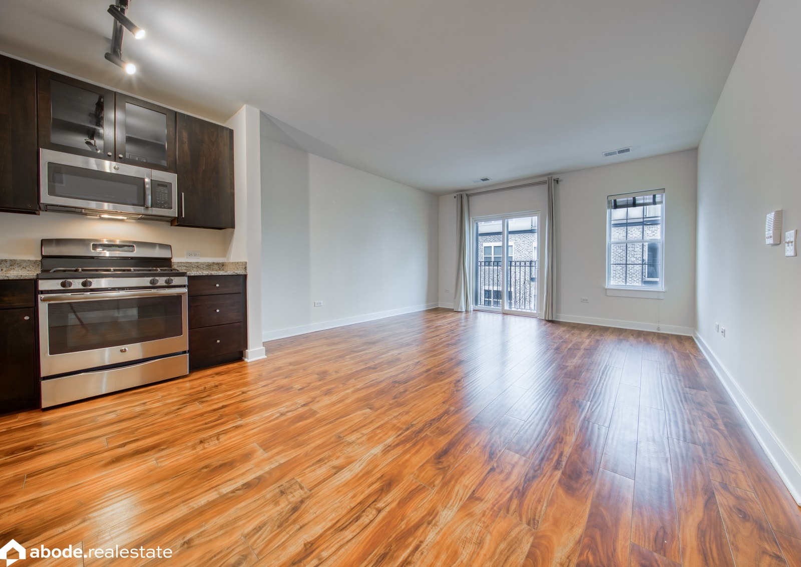 Ravenswood Terrace photo 6