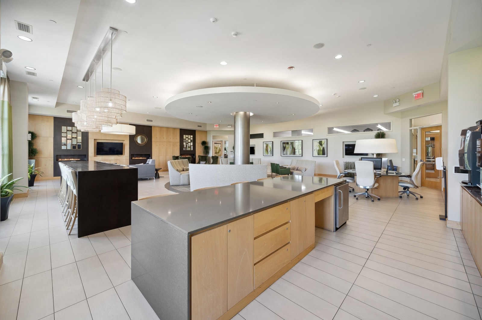 Amli Evanston photo 10
