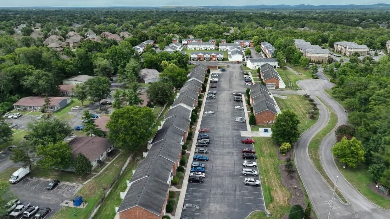 The Summit Townhomes photo 2