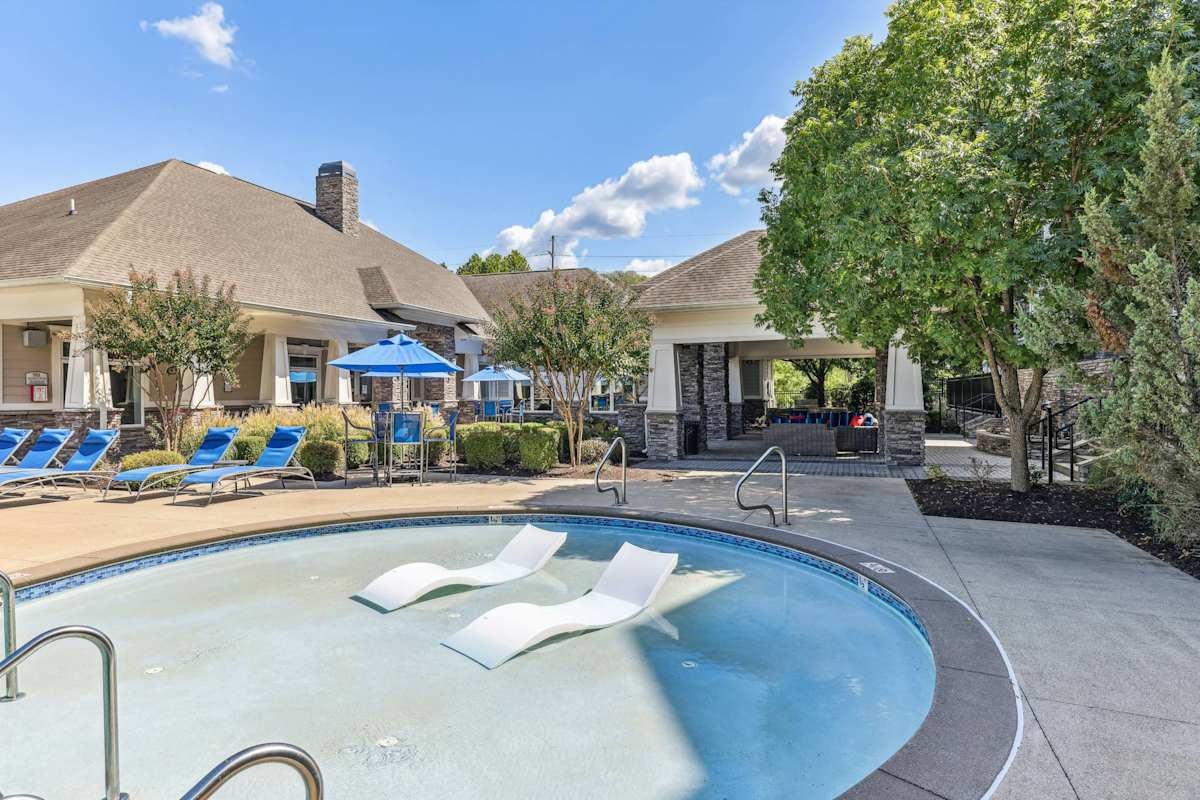 7201 Charlotte Pike, Nashville, TN 37209 — kitchen view