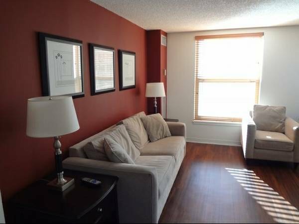100 West Chestnut Apartments photo 46