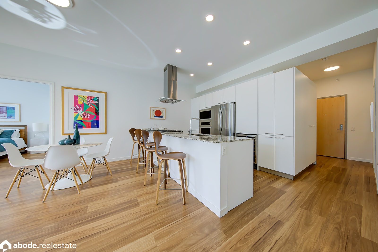 Optima Lakeview photo 92
