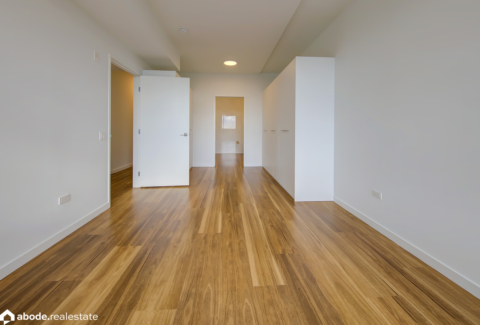 Optima Lakeview photo 29