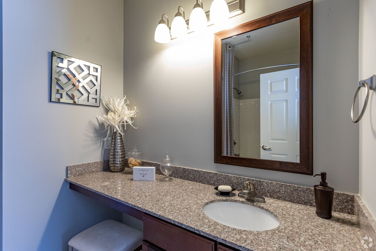 Vintage Crossing Apartments photo 15
