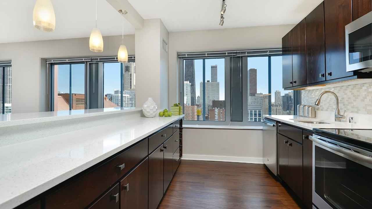 Chestnut Tower Apartments photo 11