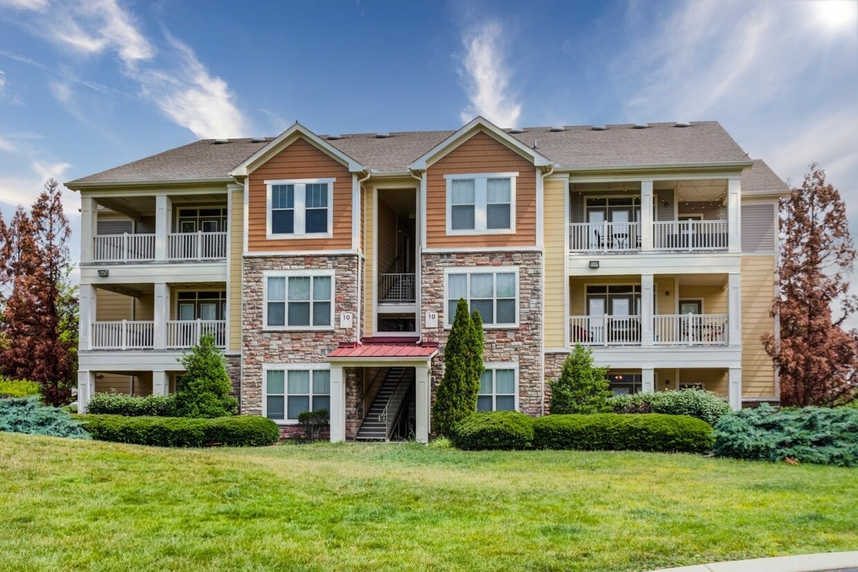 The Grove at Waterford Crossing photo 35