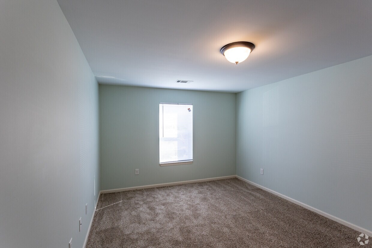 Sumner Gardens Apartments photo 28