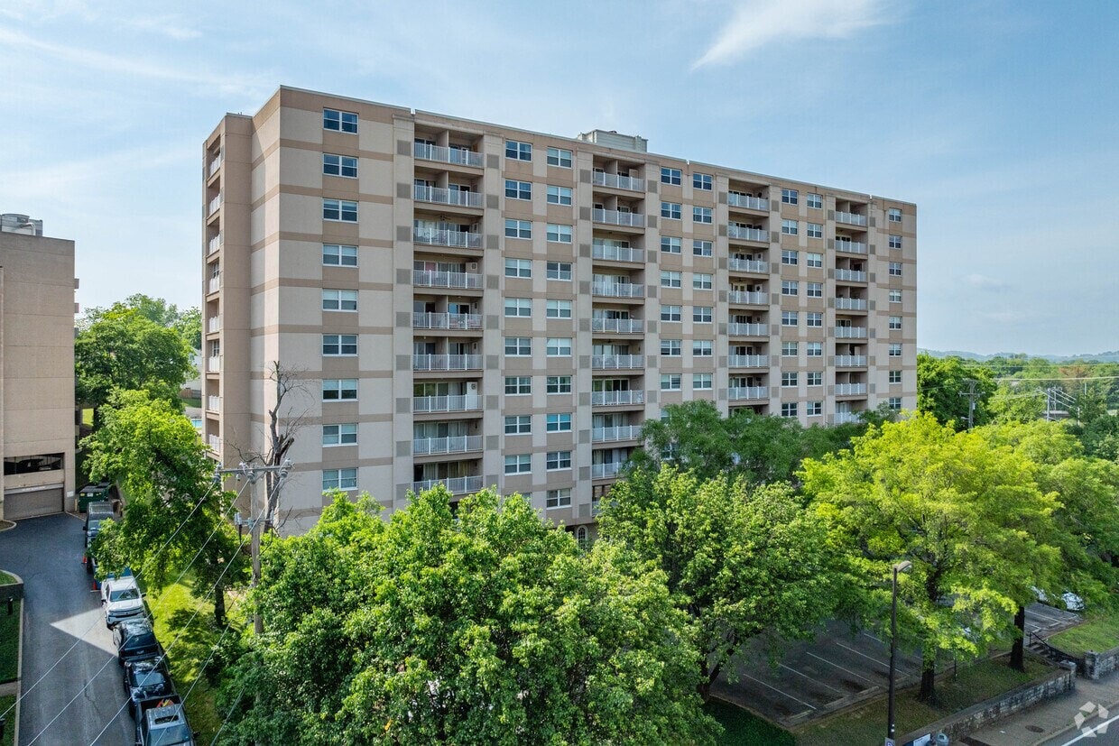 Continental Condos photo 27