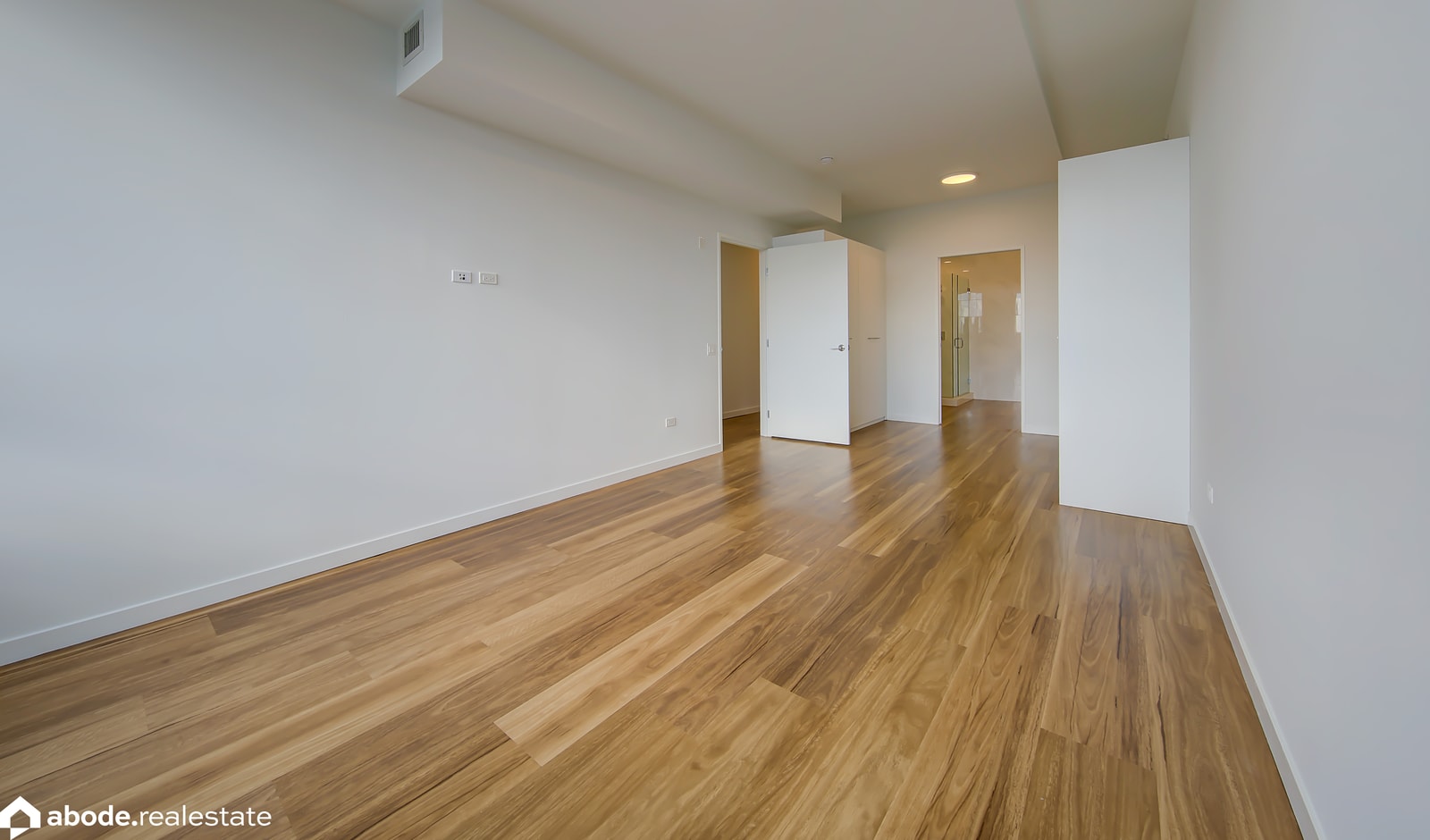 Optima Lakeview photo 33