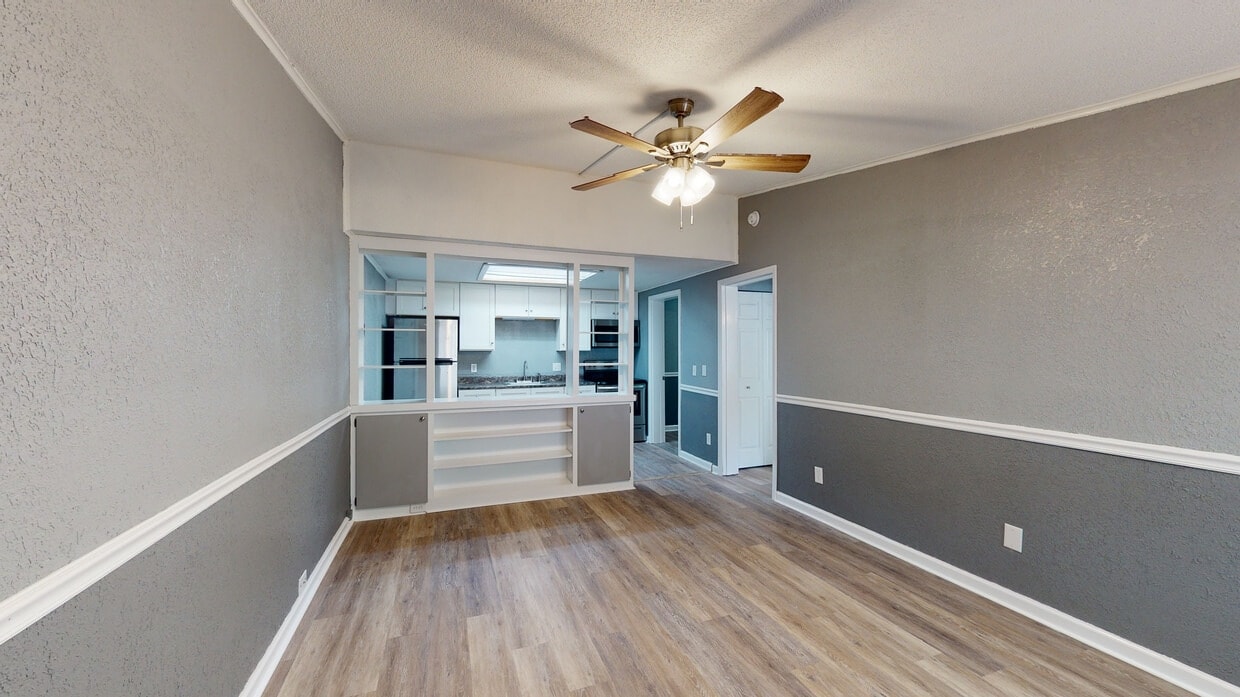 Stratford Apartments photo 6