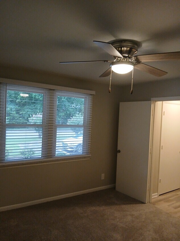Franklin Manor Apartments photo 15