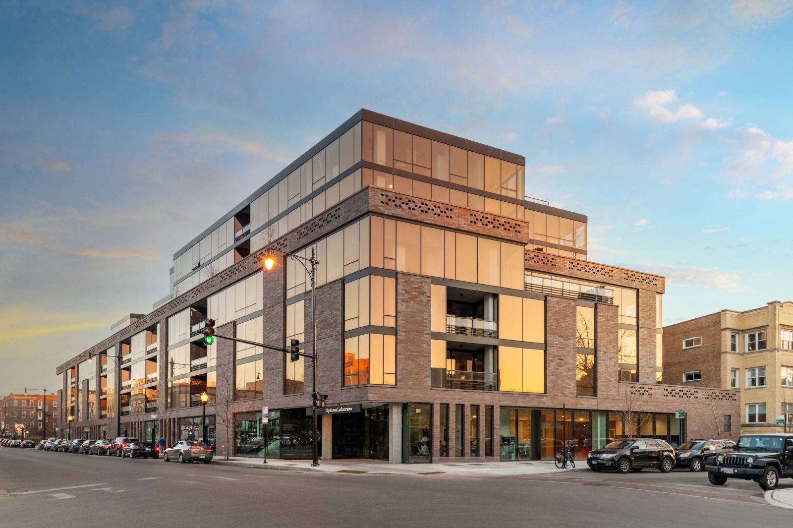 Optima Lakeview photo 2