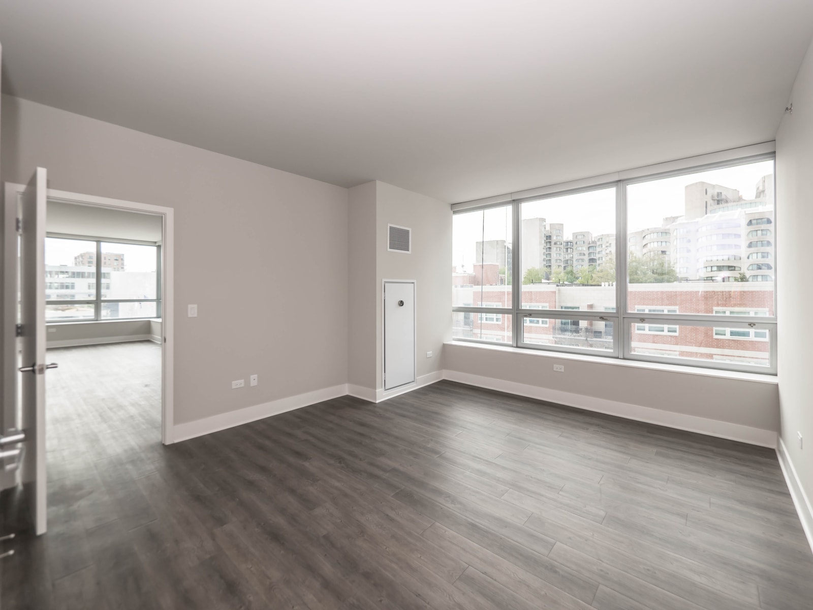 The Elle Apartments photo 36