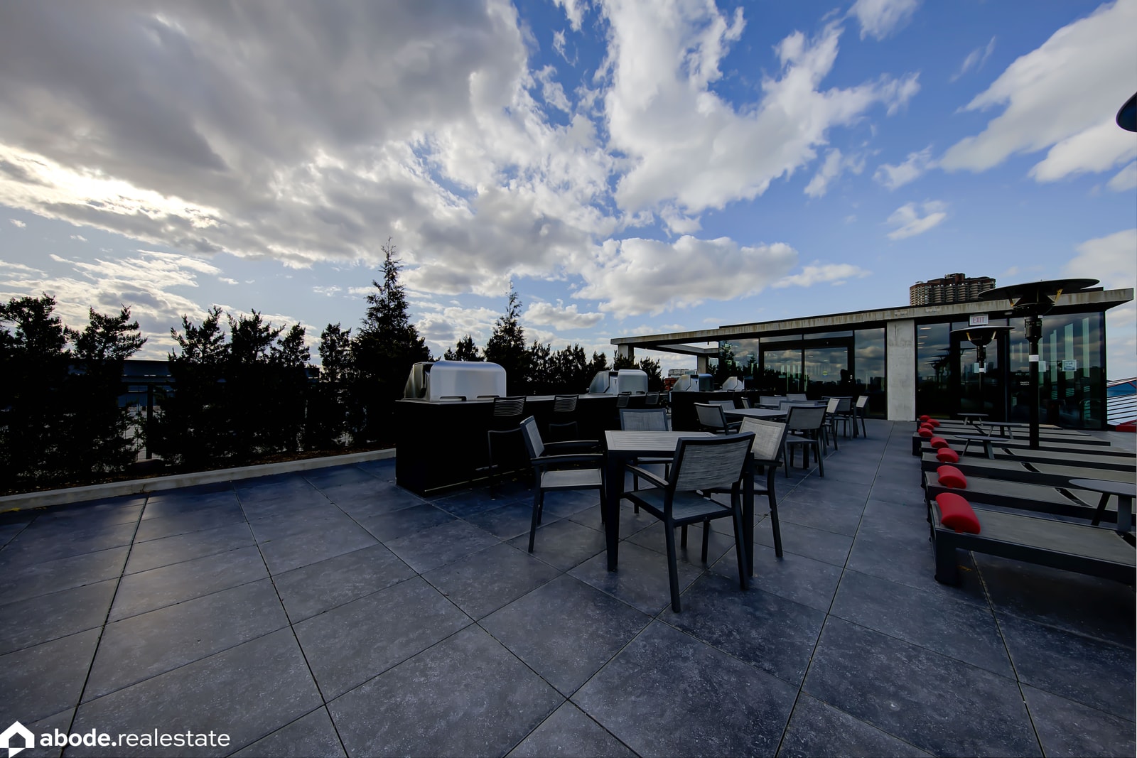 Optima Lakeview photo 140