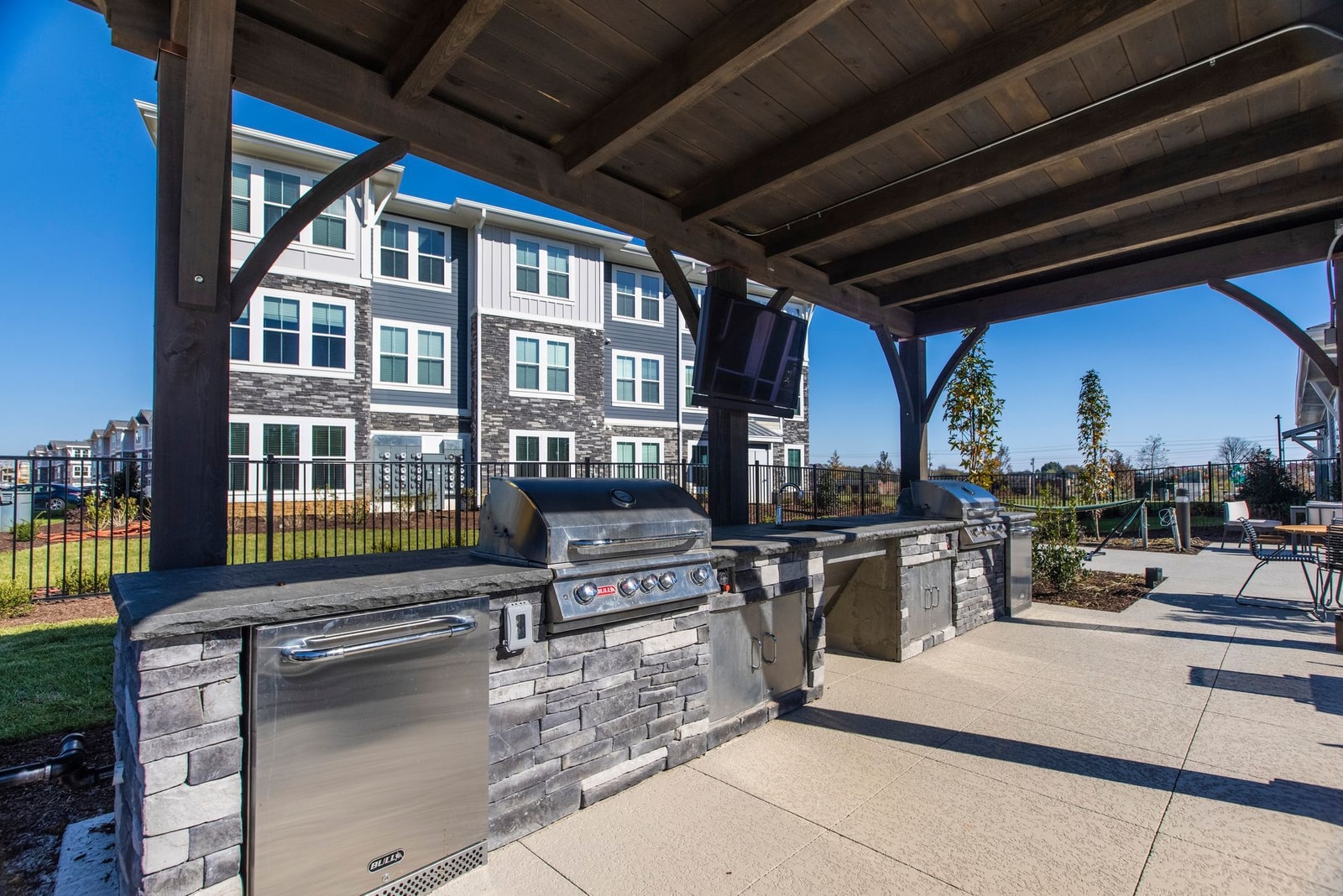 3237 Memorial Blvd, Murfreesboro, TN 37129 — exterior view