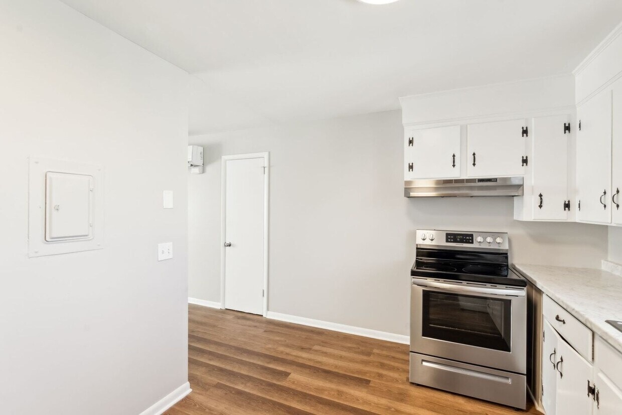 Robertson Avenue Flats photo 9