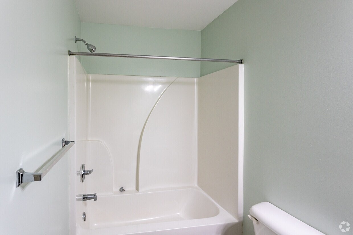 Sumner Gardens Apartments photo 14