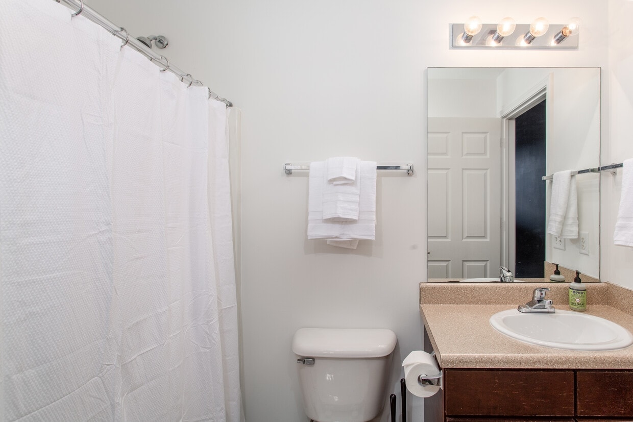 West Town Lofts photo 22
