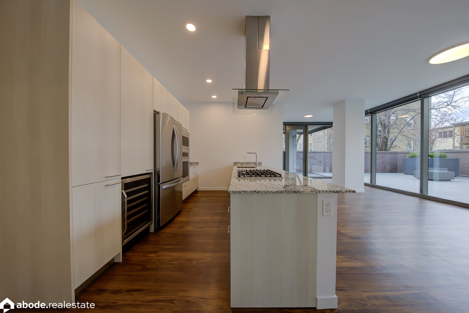 Optima Lakeview photo 139