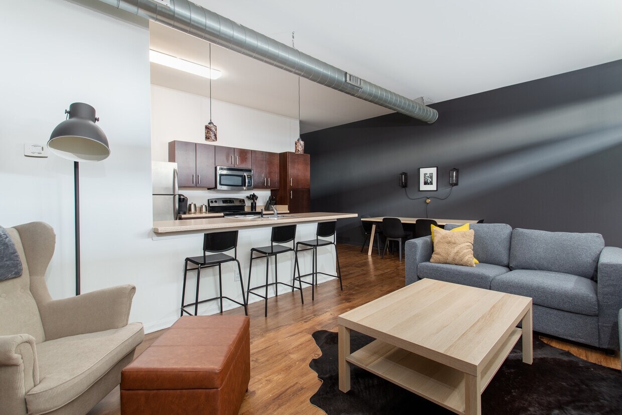 West Town Lofts photo 4