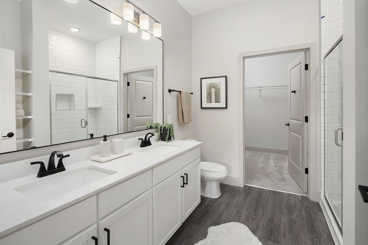 The Hickory at Indian Lake Village Apartments photo 30
