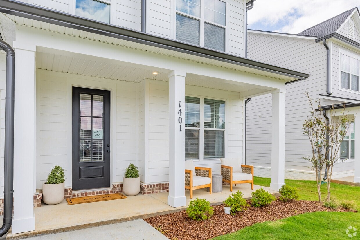 2762 Residences photo 9