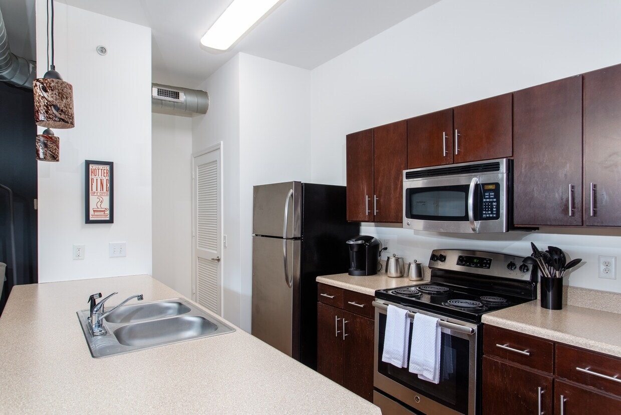 West Town Lofts photo 10