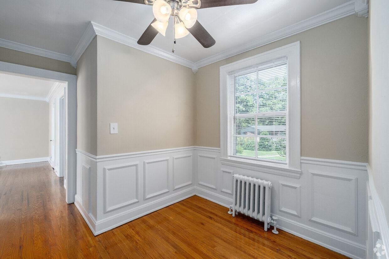 Woodmont Terrace photo 20