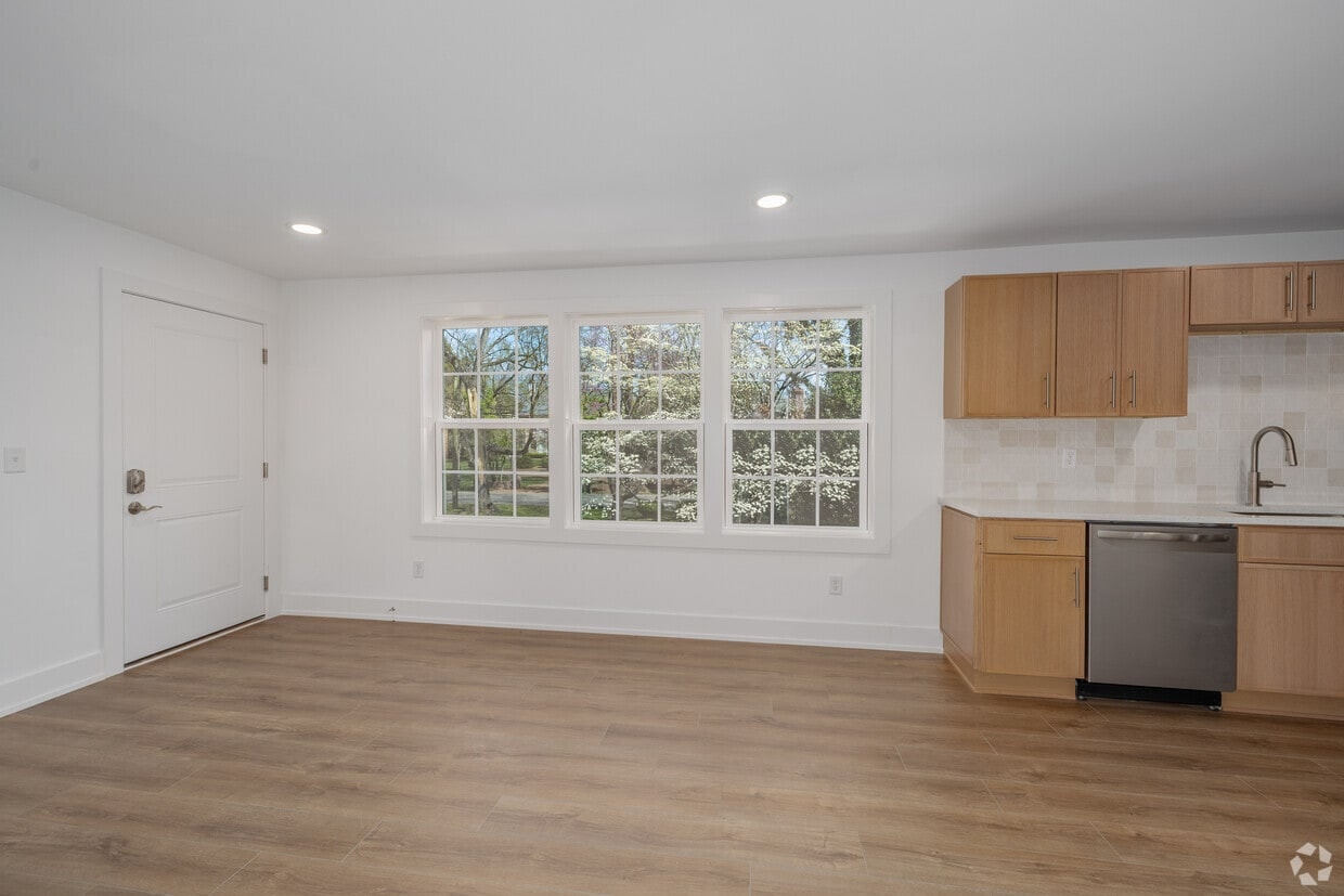 Nook Green Hills photo 21
