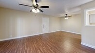 Royal Oaks Apartments photo 7